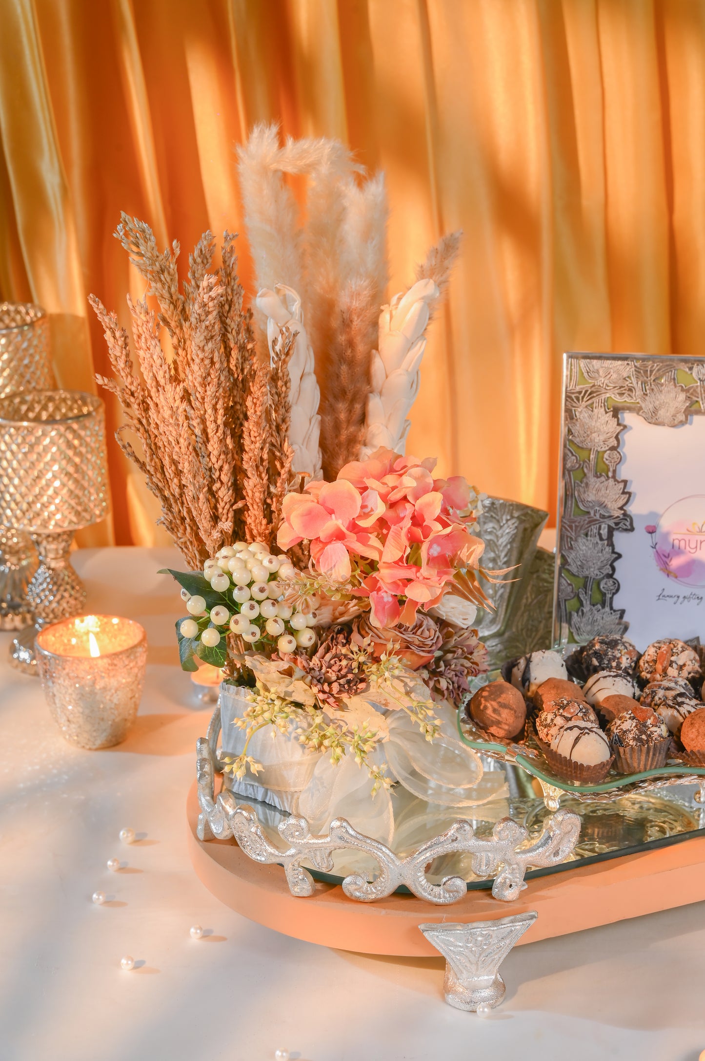 PETALS & TRUFFLES