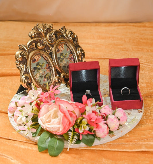 RING N ROSES