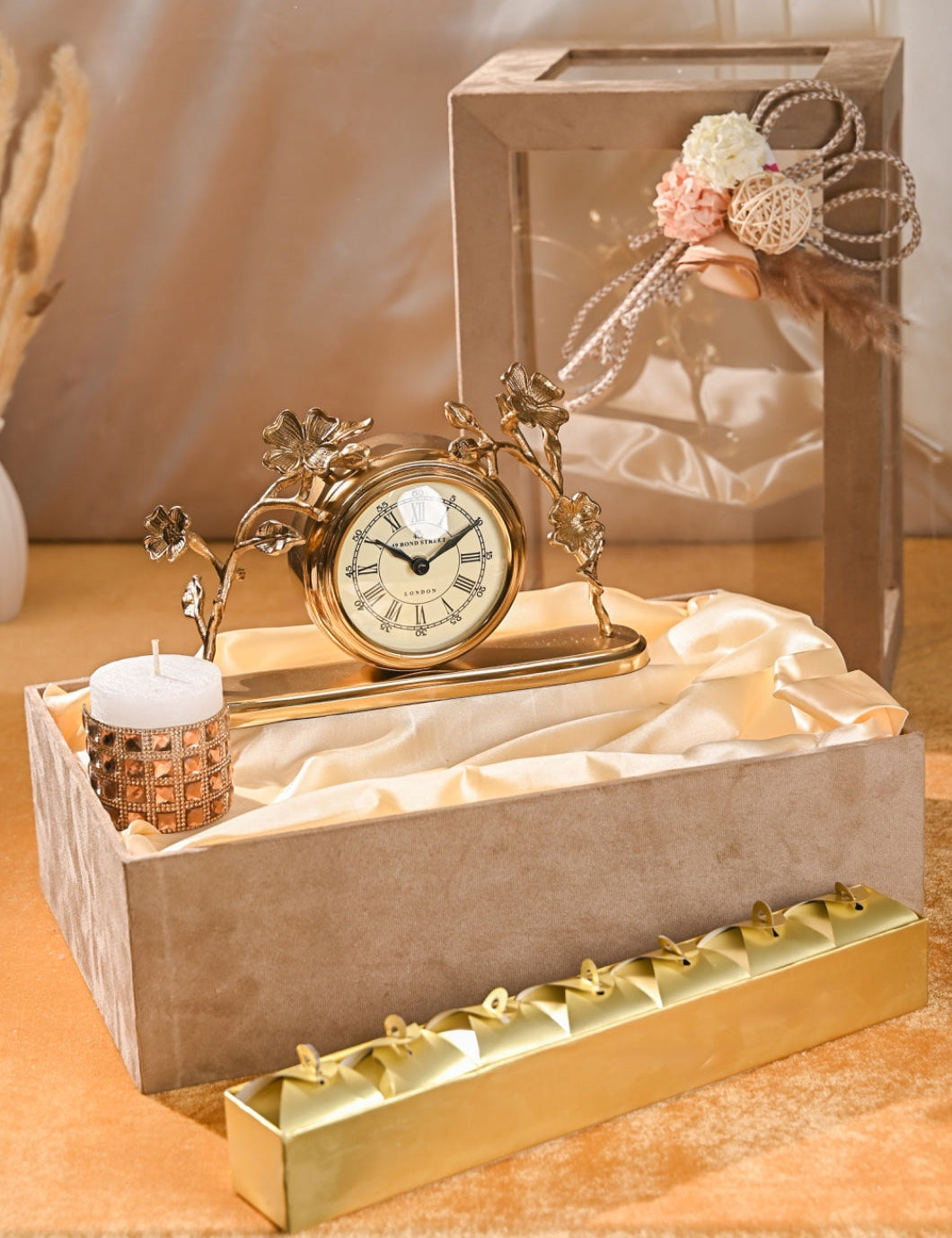 THE HERITAGE HEIRLOOM