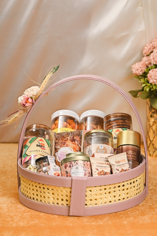 FESTIVE FIESTA GOURMET BASKET
