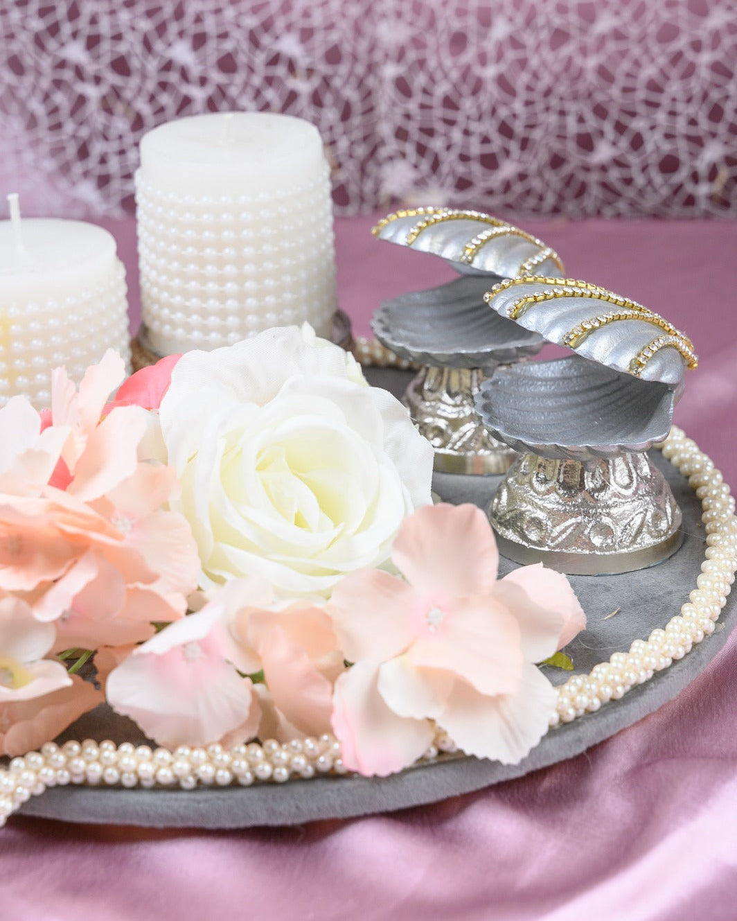 WHISPERING PEARLS