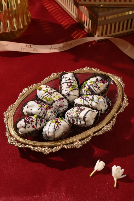 WHITE CHOCOLATE DATES